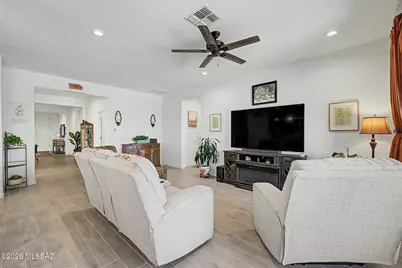 10462 E Silver Fox Drive, Tucson, AZ 85748 - Photo 15