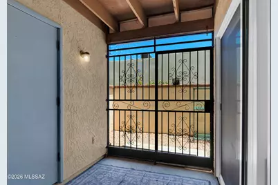 2504 N Ironwood Ridge Drive, Tucson, AZ 85745 - Photo 31