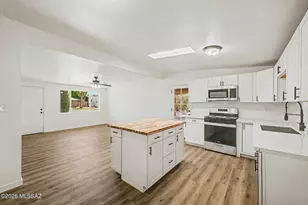 6470 E Calle Luna, Tucson, AZ 85710 - Photo 9