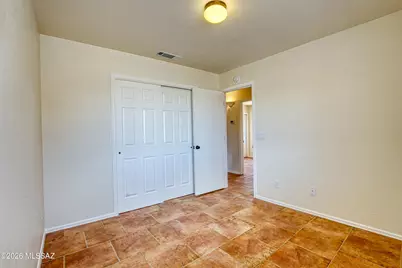 7992 N Siskiyou Drive, Tucson, AZ 85743 - Photo 19