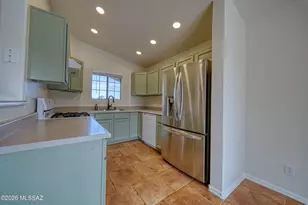 7992 N Siskiyou Dr, Tucson, AZ 85743 - Photo 9
