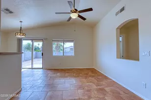 7992 N Siskiyou Dr, Tucson, AZ 85743 - Photo 7