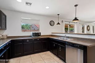 4735 W Countryside Way, Tucson, AZ 85742 - Photo 9