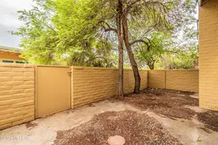 7842 E Rosewood St, Tucson, AZ 85710 - Photo 31