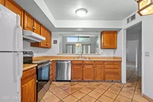 7842 E Rosewood St, Tucson, AZ 85710 - Photo 7