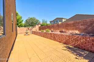 10046 E Cedar Hill Dr, Tucson, AZ 85748 - Photo 39