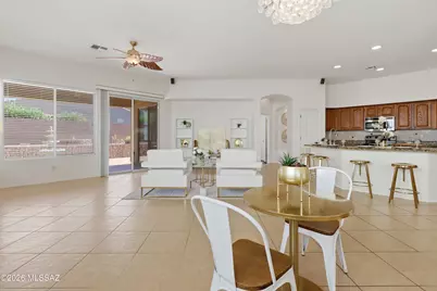 10046 E Cedar Hill Drive, Tucson, AZ 85748 - Photo 5