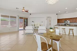 10046 E Cedar Hill Dr, Tucson, AZ 85748 - Photo 5