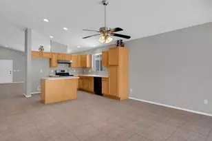 2818 W Medallion Dr, Tucson, AZ 85741 - Photo 7