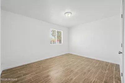 325 W District Street, Tucson, AZ 85714 - Photo 17