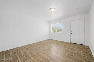 325 W District St, Tucson, AZ 85714 - Photo 5