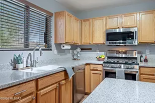 744 W Echo Mesa Dr, Green Valley, AZ 85614 - Photo 11