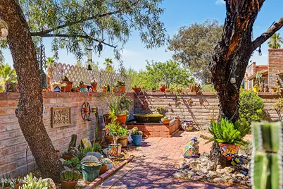 8421 N VÃ­a Tioga, Tucson, AZ 85704 - Photo 35