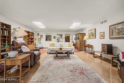 8421 N VÃ­a Tioga, Tucson, AZ 85704 - Photo 9