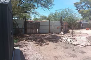 2709 E Grant Rd, Tucson, AZ 85716 - Photo 9