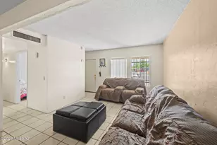 4652 S Calle Madrid, Tucson, AZ 85714 - Photo 3