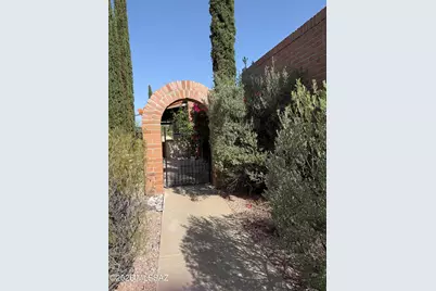 5341 N Fort Yuma Trail, Tucson, AZ 85750 - Photo 1
