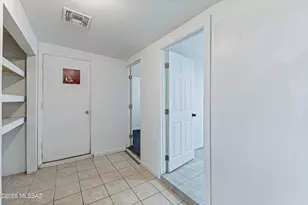 3650 E March Pl, Tucson, AZ 85713 - Photo 15
