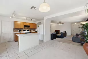 3927 W Rock Basin Ln, Tucson, AZ 85745 - Photo 7