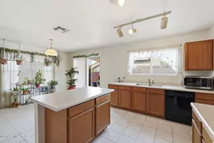 3927 W Rock Basin Ln, Tucson, AZ 85745 - Photo 3