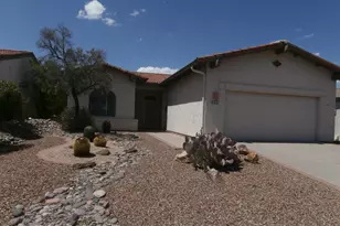 948 W Ashworth Rd, Green Valley, AZ 85614 - Photo 3