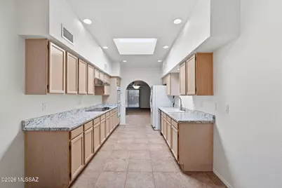 1655 W Calle Zuniga, Green Valley, AZ 85622 - Photo 9