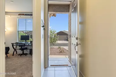 21727 E Holstein Way, Red Rock, AZ 85145 - Photo 3