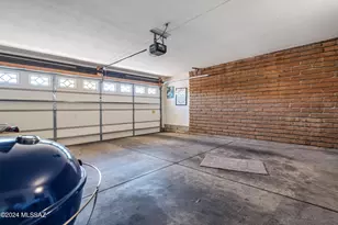 1341 E Ellis Dr, Tucson, AZ 85719 - Photo 33