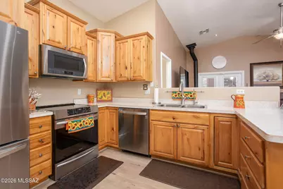 2310 W Calle Grato, Oracle, AZ 85623 - Photo 11