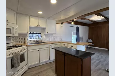 511 E Hillcrest Drive, Benson, AZ 85602 - Photo 7