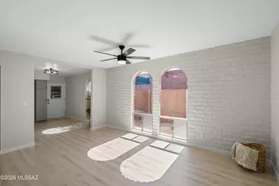 121 W Vista Grande Drive, Tucson, AZ 85704 - Photo 17