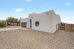 208 S Montgomery Pl, Corona de Tucson, AZ 85641 - Photo 3