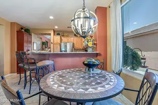 407 W Astruc Dr, Green Valley, AZ 85614 - Photo 15