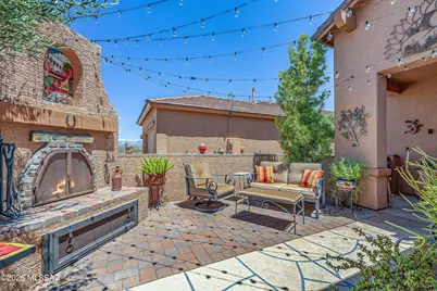 407 W Astruc Drive, Green Valley, AZ 85614 - Photo 3