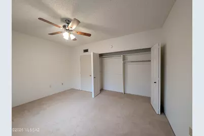 1530 W Camino Calderon, Green Valley, AZ 85622 - Photo 23