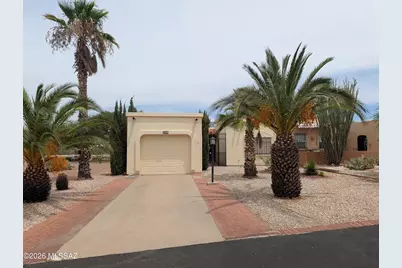 1530 W Camino Calderon, Green Valley, AZ 85622 - Photo 1