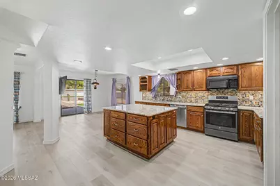 12592 N Pioneer Way, Oro Valley, AZ 85755 - Photo 17
