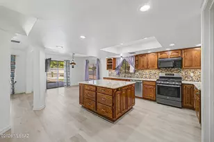 12592 N Pioneer Way, Oro Valley, AZ 85755 - Photo 17