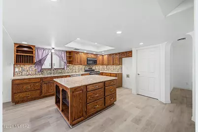 12592 N Pioneer Way, Oro Valley, AZ 85755 - Photo 19