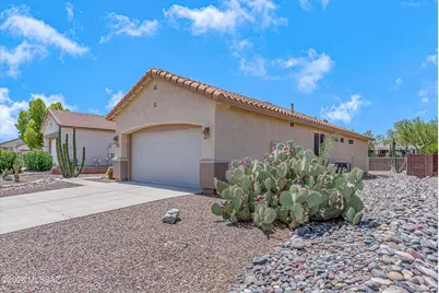 8071 W Mesa Point Drive, Tucson, AZ 85743 - Photo 9