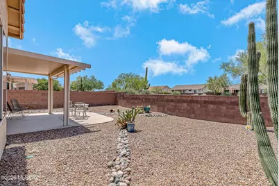 8071 W Mesa Point Drive, Tucson, AZ 85743 - Photo 29