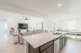 10575 W Kerrigan Ln, Marana, AZ 85653 - Photo 13