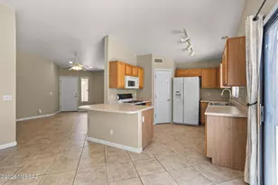 3775 N Nash Creek Ct, Tucson, AZ 85745 - Photo 7