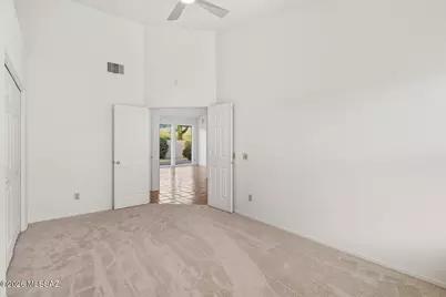 5590 N Waterfield Drive, Tucson, AZ 85750 - Photo 17