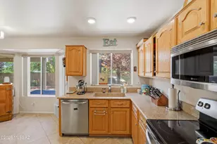 10197 E Sonoran Heights Pl, Tucson, AZ 85748 - Photo 13