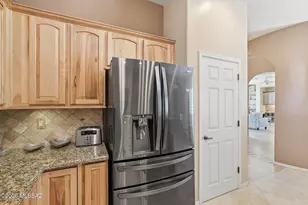 5445 S Acacia Creek Dr, Green Valley, AZ 85622 - Photo 19