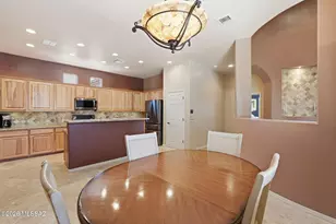 5445 S Acacia Creek Dr, Green Valley, AZ 85622 - Photo 23