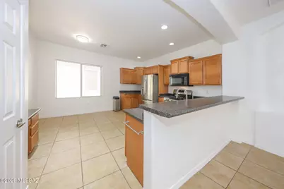 10401 E Yew Place, Tucson, AZ 85747 - Photo 7