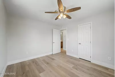 2327 S Kelvin Stravenue, Tucson, AZ 85713 - Photo 11