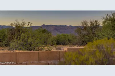 10823 E Fairacres Place, Tucson, AZ 85749 - Photo 1